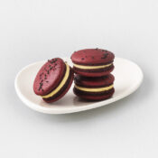 Macarons Passion Fruit